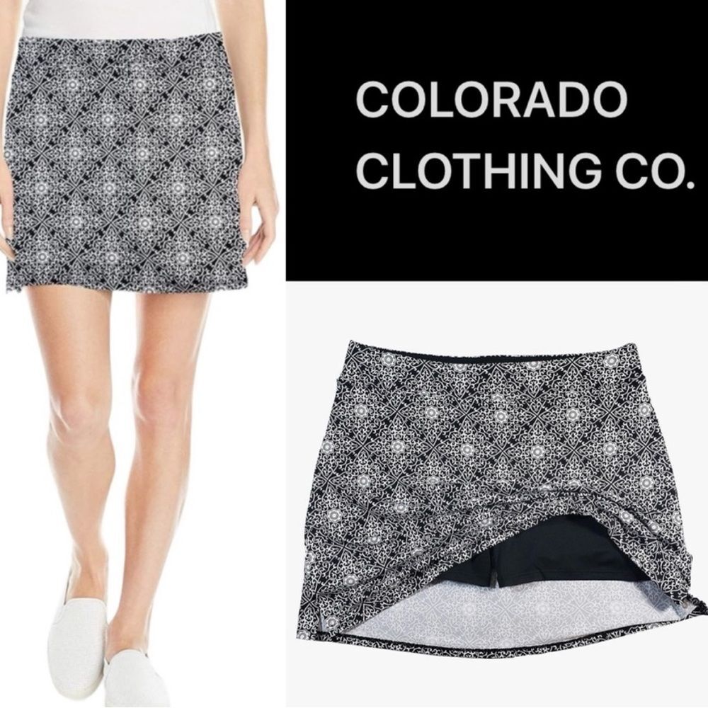 Tranquility by Colorado Clothing black and white print active skirt size large